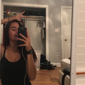 Meet your Posher, Cassandra